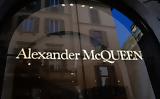 Νέος, Alexander McQueen, Seán McGirr,neos, Alexander McQueen, Seán McGirr