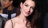 Anne Hathaway, Θύελλα,Anne Hathaway, thyella