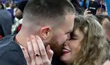 Taylor Swift-Travis Kelce, Άφησαν,Taylor Swift-Travis Kelce, afisan