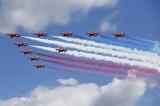 Red Arrows, Σμήνος, Βρετανικής Βασιλικής Αεροπορίας, Φλοίσβο,Red Arrows, sminos, vretanikis vasilikis aeroporias, floisvo