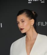 Slicked-back, Πώς, -βήμα, Hailey Bieber,Slicked-back, pos, -vima, Hailey Bieber