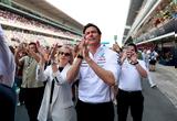 Mercedes,O Verstappen