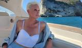 Brigitte Nielsen, Εντυπωσιάζει,Brigitte Nielsen, entyposiazei