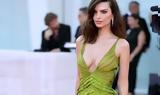 Emily Ratajkowski, Φεστιβάλ Κινηματογράφου, Βενετίας,Emily Ratajkowski, festival kinimatografou, venetias