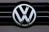 DW: H VW εξετάζει λουκέτο σε γερμανικά εργοστάσια,