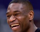 Πέθανε, Dikembe Mutombo – Μεγαλύτερος,pethane, Dikembe Mutombo – megalyteros