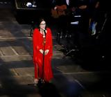 Νάνα Μούσχουρη, Κουίνσι Τζόουνς,nana mouschouri, kouinsi tzoouns