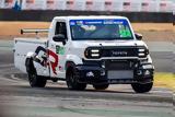 Toyota Hilux,Gazoo Racing [video]