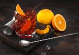 Κοκτέιλ Negroni, Λίγο,kokteil Negroni, ligo