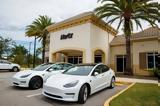 Hertz, Tesla Model 3, 2023, €17 200, Ψήνεσαι,Hertz, Tesla Model 3, 2023, €17 200, psinesai