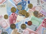 Η «σιωπηρή μετάβαση» του ελληνικού χρέους από βραχυπρόθεσμους τίτλους σε μακροπρόθεσμες εκδόσεις,