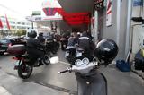 Γιατί η απαγόρευση πώλησης βενζίνης χωρίς κράνος θα αποτύχει,