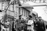 Άουσβιτς, Ναζί - Παρών, Βασιλιάς Κάρολος,aousvits, nazi - paron, vasilias karolos