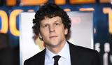 Τζέσι Άιζενμπεργκ, Μίλησε, “The Social Network”, Μαρκ Ζούκερμπεργκ,tzesi aizenbergk, milise, “The Social Network”, mark zoukerbergk