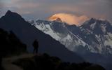 Επιστήμονες, 100, Έβερεστ,epistimones, 100, everest