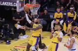 Παραμένει, ΛεΜπρόν Τζέιμς -, Σαμς Σαράνια,paramenei, lebron tzeims -, sams sarania