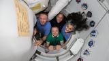 Επιστρέφουν, ISS, - Δείτε,epistrefoun, ISS, - deite