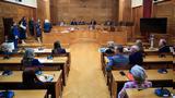 Πέφτει, Τριαντόπουλου,peftei, triantopoulou