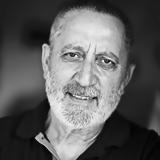 Κώστας Λογαράς, Σύγκρουση,kostas logaras, sygkrousi