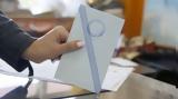 Με το βλέμμα στο νέο γύρο δημοσκοπήσεων τα κομματικά επιτελεία,