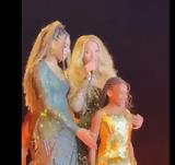 Blue Ivy, Rumi Carter,Beyonce