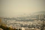 Σε κλοιό αφρικανικής σκόνης η χώρα - Τι ισχύει για κλειστά σχολεία και εκδρομές,