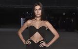 Aυτό, Hailey Bieber,Ayto, Hailey Bieber