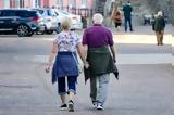 4 περίεργα σημάδια που μαρτυρούν ότι γερνάς,