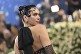 Dua Lipa, Jacquemus, Γαλλίδες,Dua Lipa, Jacquemus, gallides