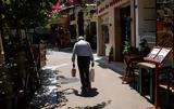 Ένα στα δέκα νοικοκυριά «τρώνε» από τα έτοιμα,