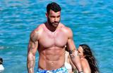 Ποιος, Στάθης Σχίζας, -χέρι, Τούνη, Survivor,poios, stathis schizas, -cheri, touni, Survivor