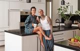Travis Barker, Αυτή, Kris Jenner, Κοurtney Kardashian,Travis Barker, afti, Kris Jenner, kourtney Kardashian