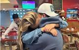 Πόσο, JoJo Siwa, Chris Hughes, Kourtney Kardashian, Τravis Barker,poso, JoJo Siwa, Chris Hughes, Kourtney Kardashian, travis Barker