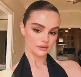 Ακομπλεξάριστη, Selena Gomez,akoblexaristi, Selena Gomez