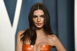 -clashing,Emily Ratajkowski